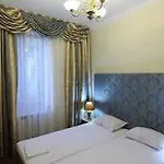Boomerang Business Hotel 3*