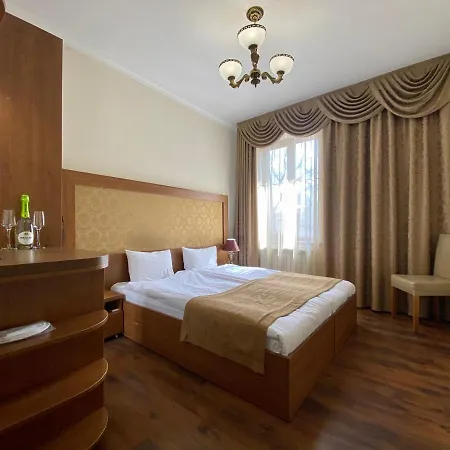 Hotel Boomerang Business