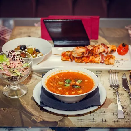 Boomerang Business Hotel 3*