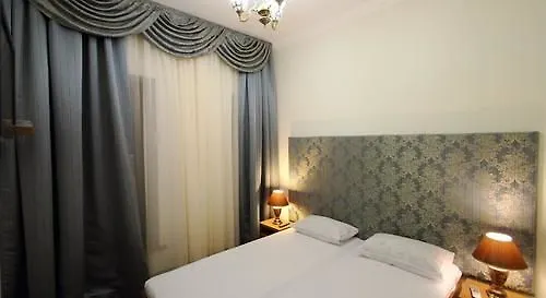 Boomerang Business Hotel 3*