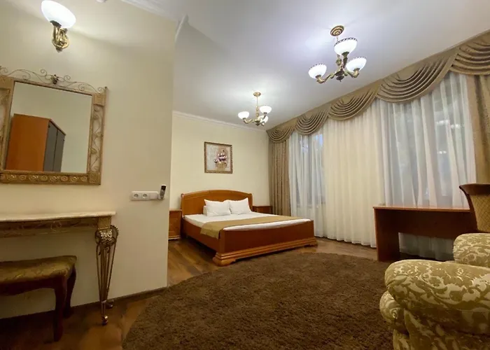 Boomerang Business 3*